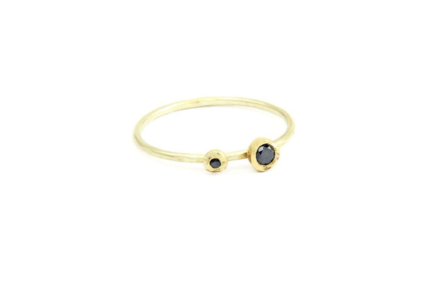 black diamonds gold ring