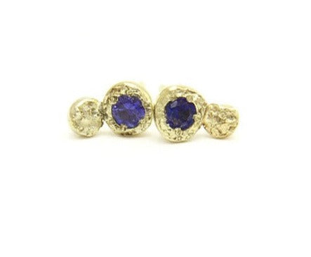 Flowermoon double gold nugget earrings with blue sapphire