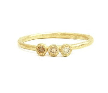 Flowermoon three gold nuggets ring  and colored diamond sequence