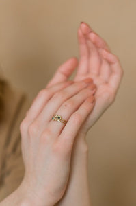 Flowermoon double gold nuggets ring with turquois sapphire and diamond