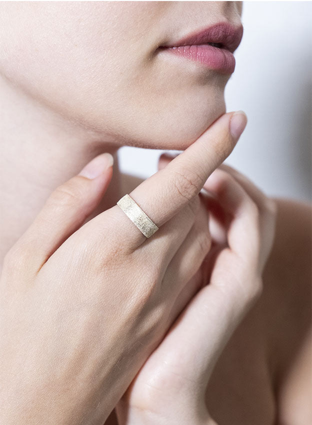 Wide Gold Dust Ring 'Moss'